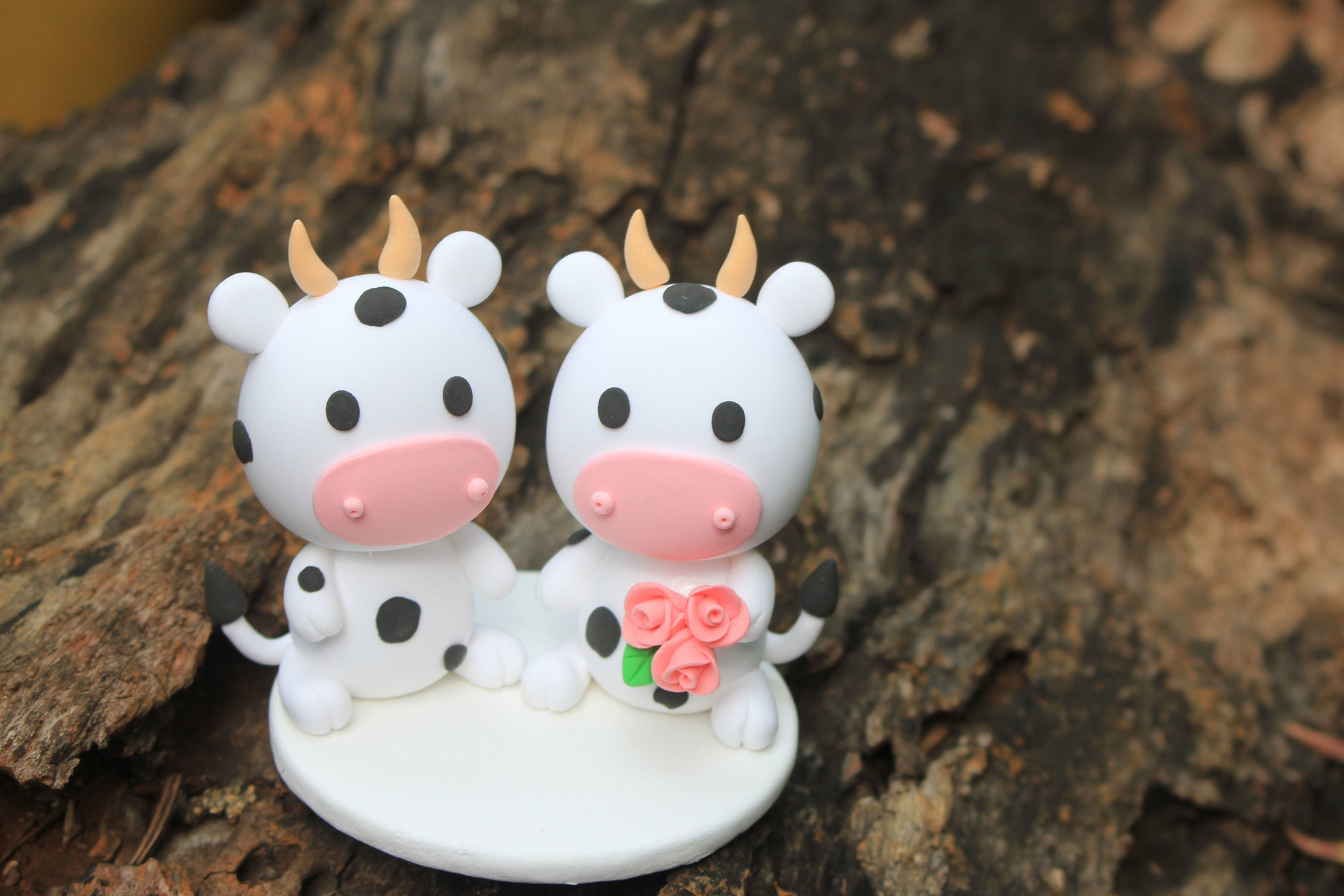 World Cake Topper. Cow wedding cake topper