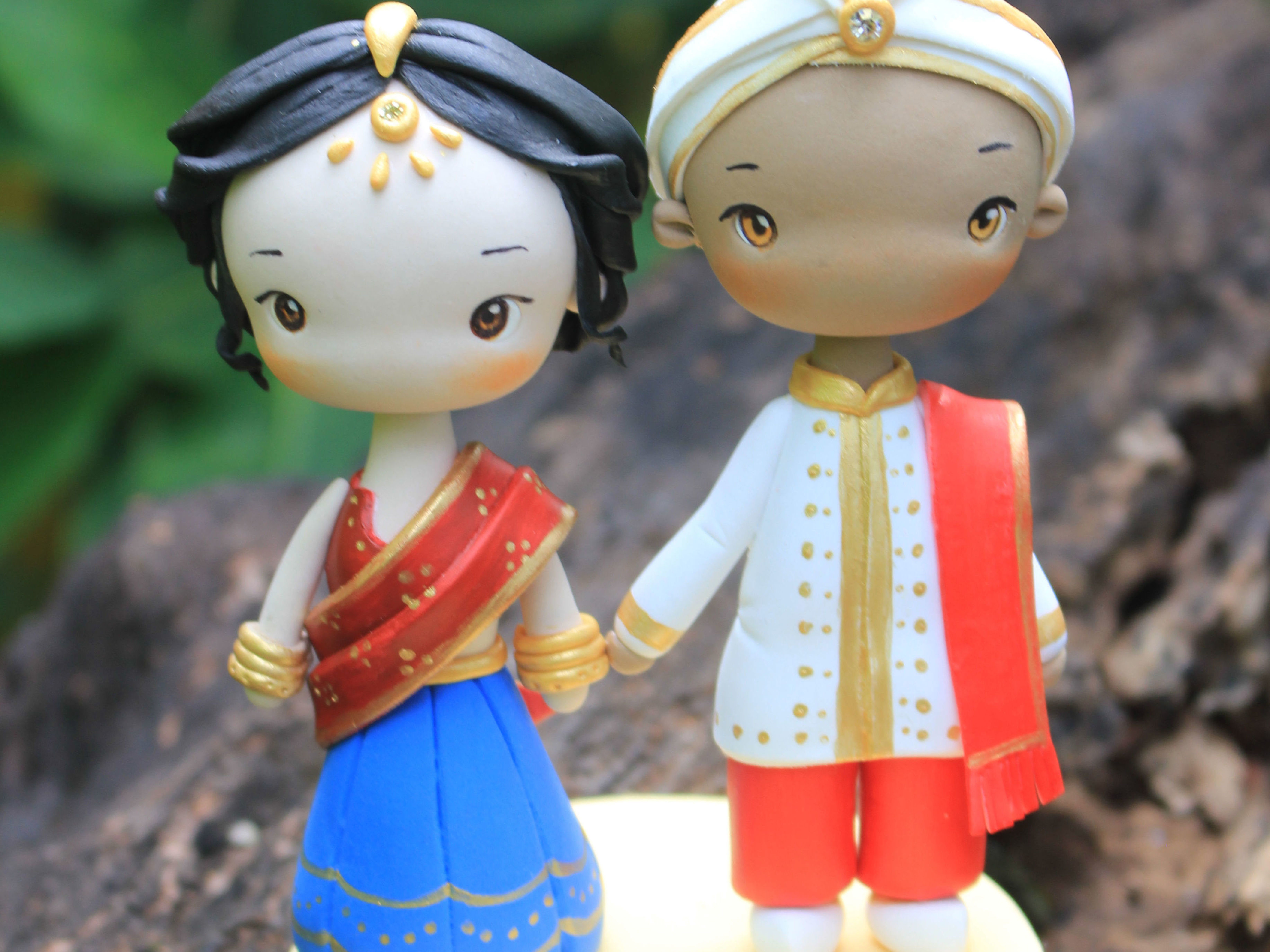 Picture of Indian Wedding Cake Topper