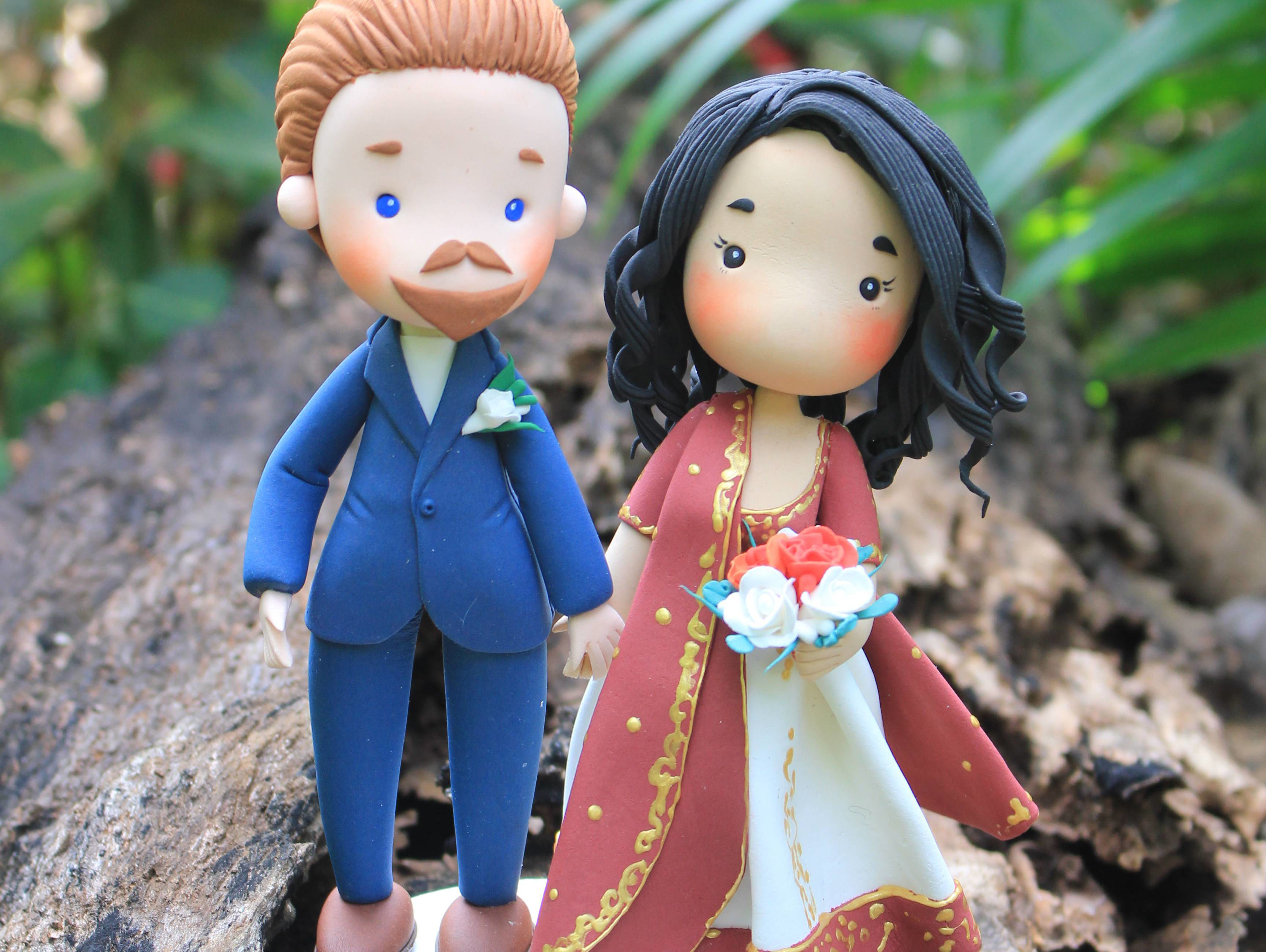 Picture of Indian Wedding Cake Topper