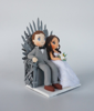 Picture of Iron Thrones wedding cake topper