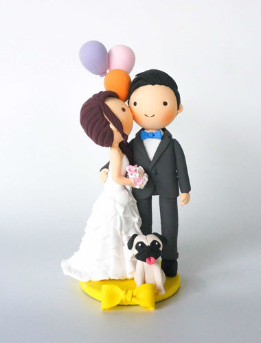 Picture of Bride and Groom cake topper with dog, Kissing wedding cake topper