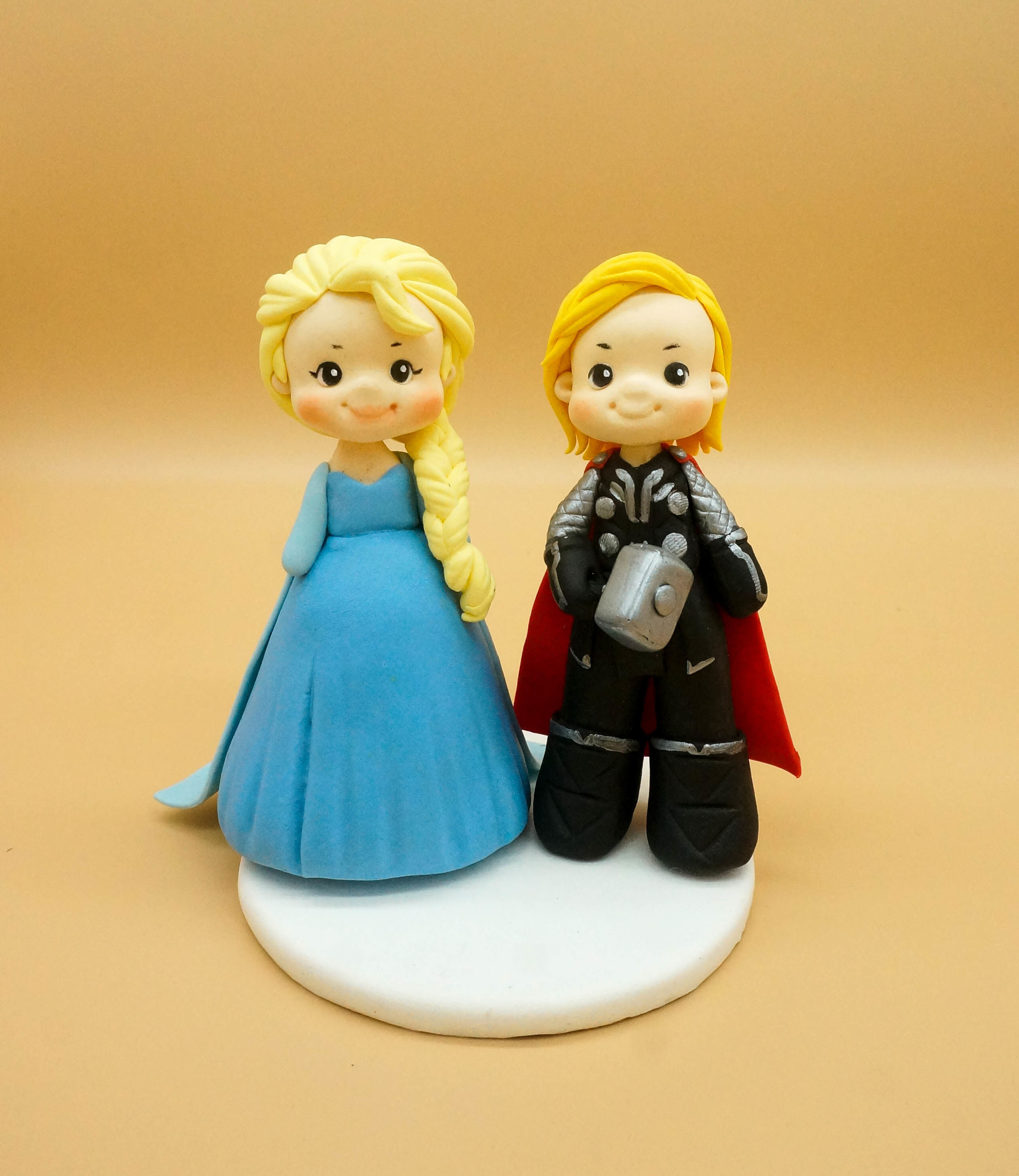 Picture of Princess Elsa and Thor Wedding Clay Figurine