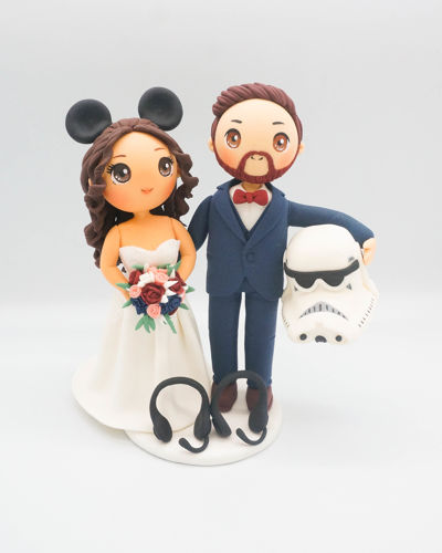 Picture of Mickey & Star war wedding cake topper