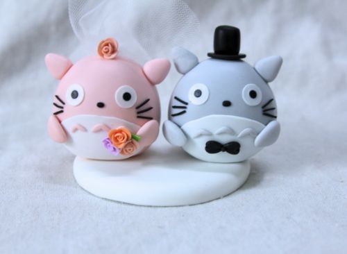 Picture of Grey & Pink Totoro Wedding Cake Topper
