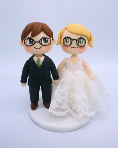 Picture of Animal Crossing Wedding Cake Topper, Villager Bride & Groom Wedding Cake Topper