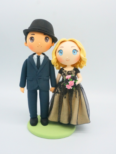 Picture of Gothic wedding cake topper