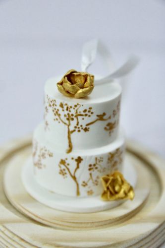 Picture of Gold Rose Wedding Cake Ornament, Two-Tier Wedding Cake Replica, Unique Gifts for Newlyweds
