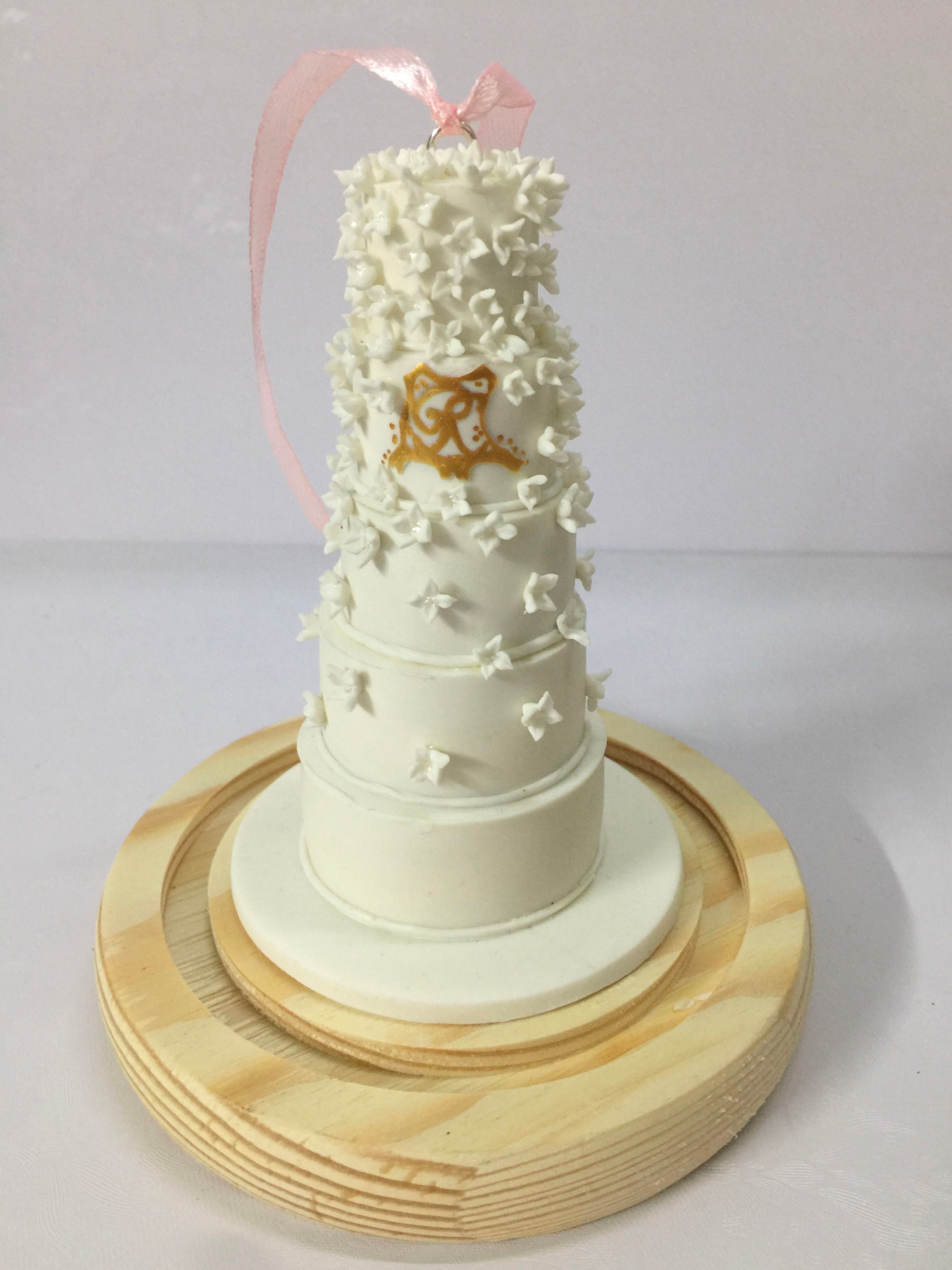 Picture of Custom Regal Wedding Cake Ornament, 5 tiers wedding cake replica